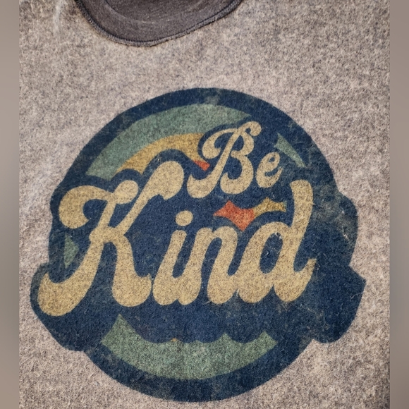 Be Kind Sweatshirt Inside Out Appearance Size Med Cute & Cozy Smoke Free Home - Picture 2 of 3